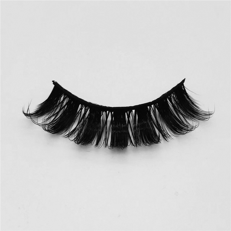 15-миллиметровые пушистые D Curl Wispy Russian Lashes